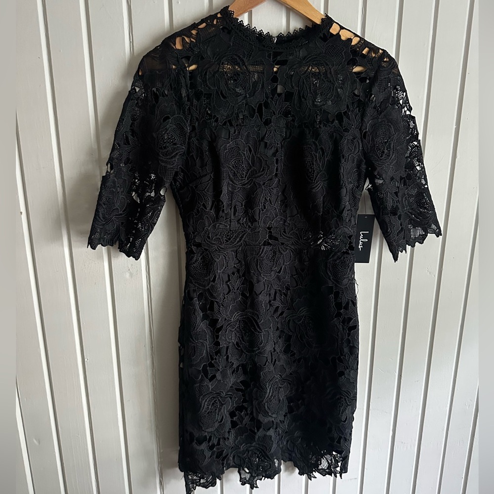 NWT Lulu’s black lace dress - Picture 3 of 12